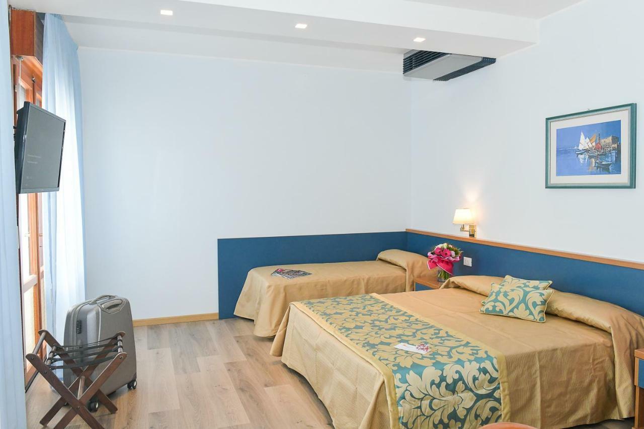 Hotel Souvenir 3*