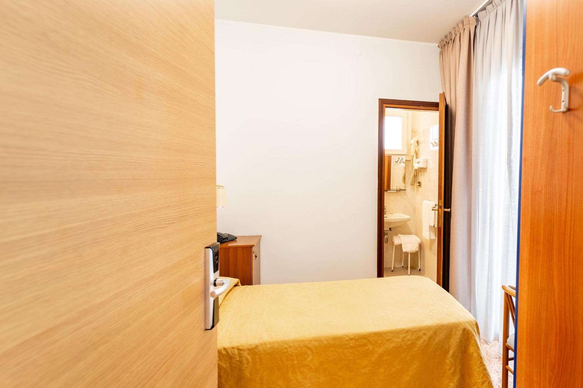 Hotel Souvenir 3*